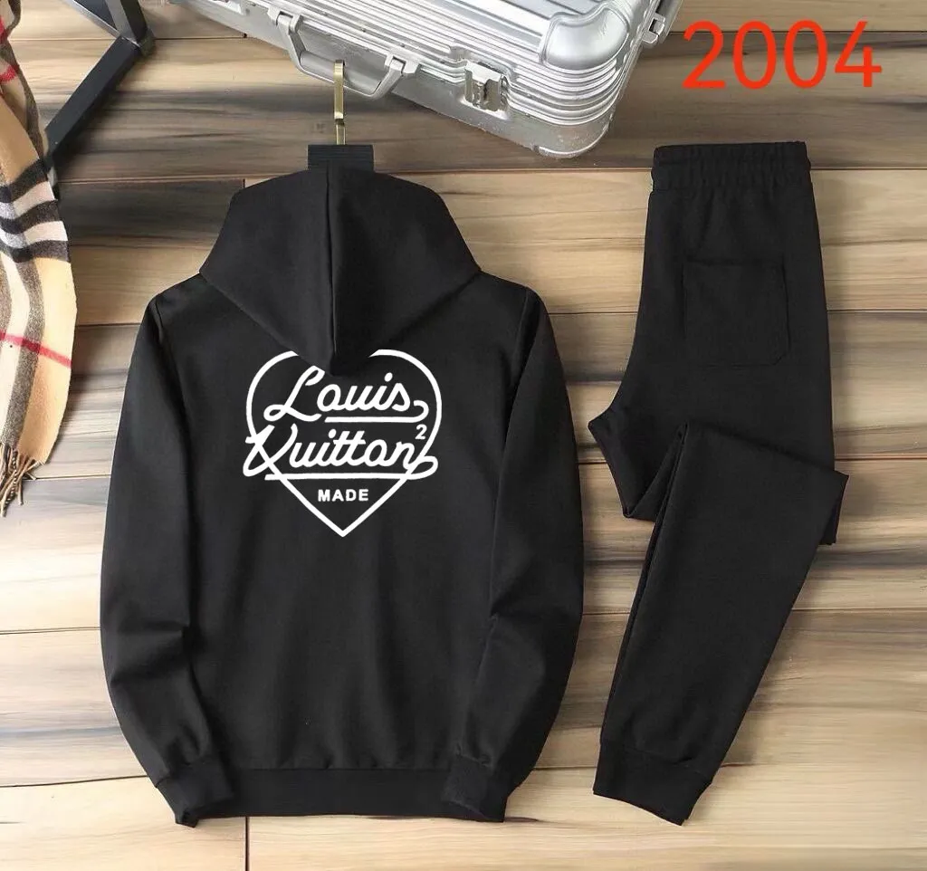 🅿️400 [LV Louis Vuitton] (Fat Man Gospel) hot-selling suit is coming. Focus on the original version of the official website. 2025 new hot-selling cardigan sweater suit. The original order is the best. 🇭🇰The meticulous work of top designers is dedicated to a fitting and perfect upper body effect. 100% natural high-quality Roman cotton, close-fitting comfort, noble and elegant! Original hardware embodies elegance and nobility! Counter size: M-5XL (maximum wear up to 220 pounds)